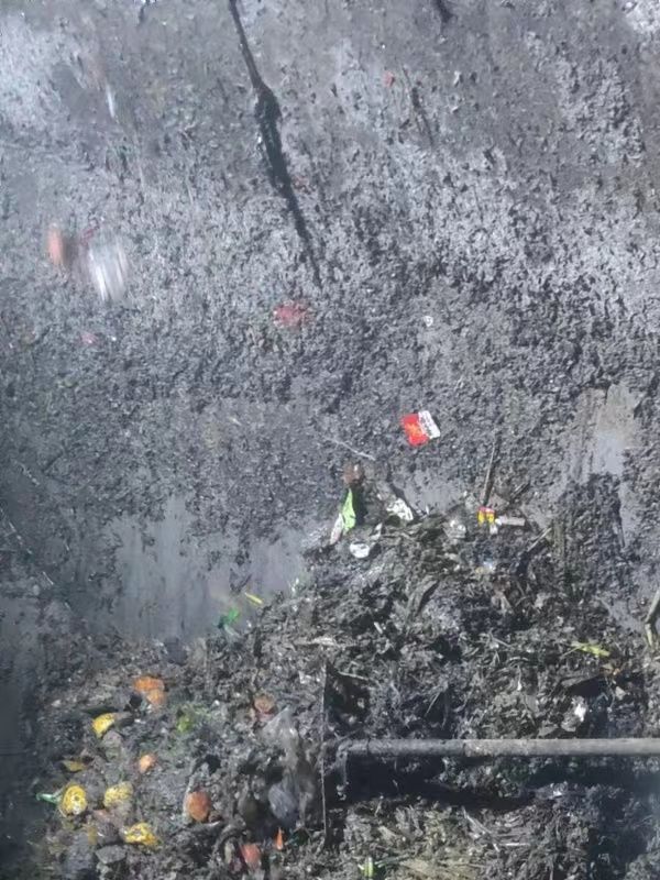 山海关污水池清理